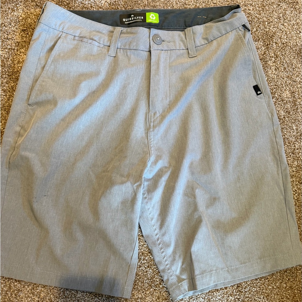 Quiksilver Men's Light Gray Flat Front Shorts